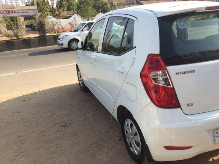 Hyundai i10 Sportz 1.1 2012