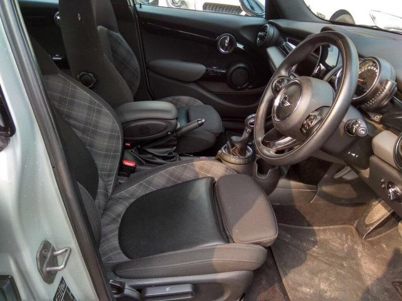 Mini Cooper D 5 Door 2015