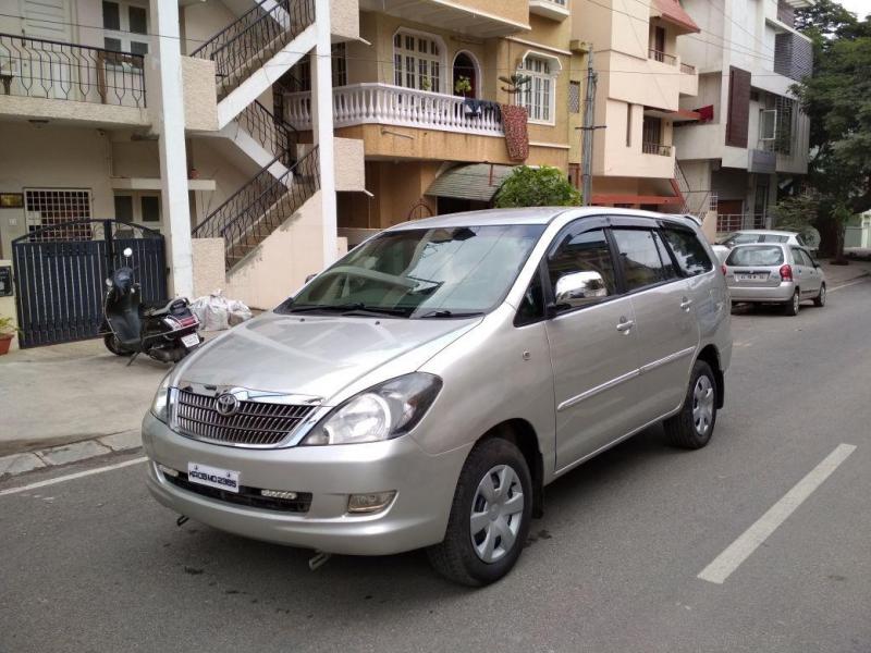 Toyota Innova 2.5 G 2006
