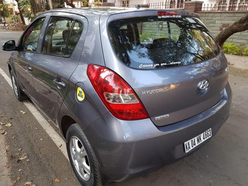 Hyundai i20 Sportz 1.4 CRDi 2012