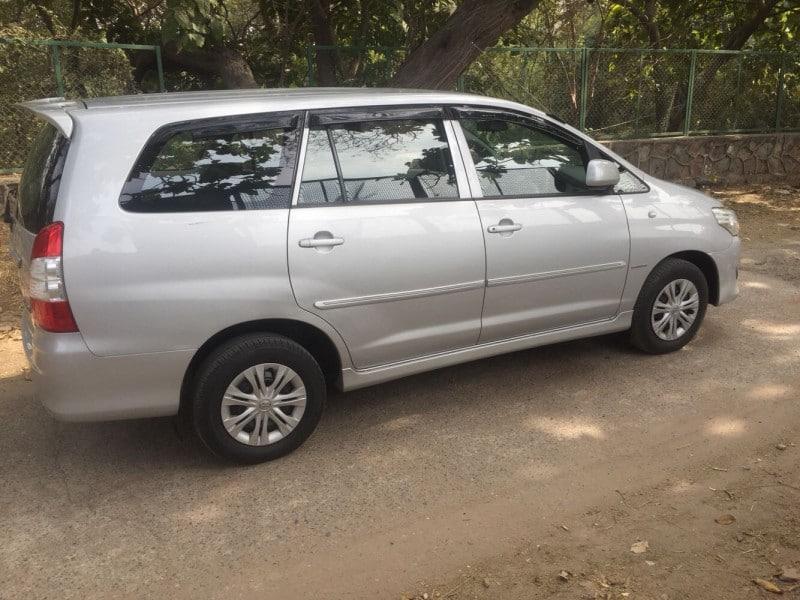Toyota Innova 2.5 G4 8 STR 2013
