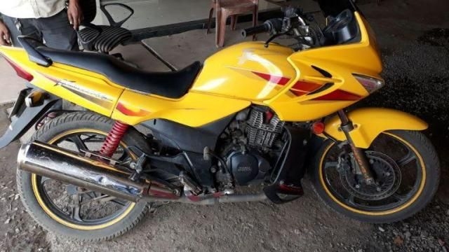 2 Used Hero Karizma R In Vasai Second Hand Karizma R Motorcycle Bikes For Sale Droom
