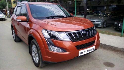 Mahindra XUV500 W10 2015