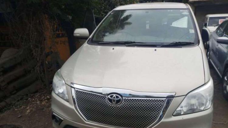 Toyota Innova 2.5 V 8 STR 2015