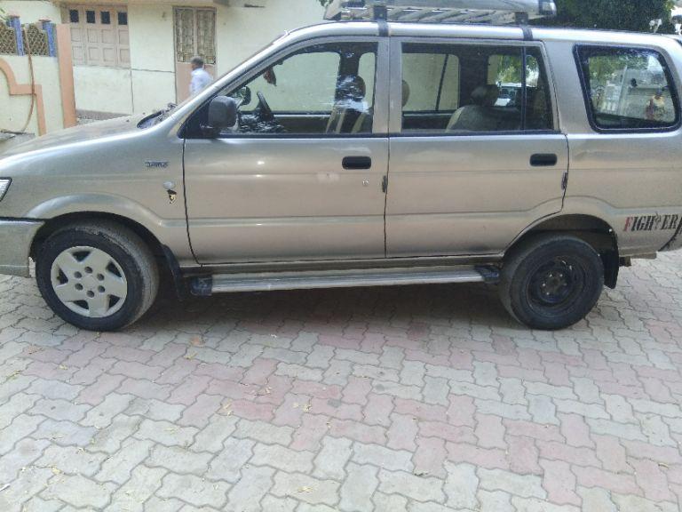 Used Chevrolet Tavera Neo 2 LS B3 2009 Model (PID1415998548) Car for