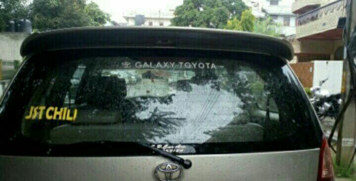 Toyota Innova 2.5 GX 7 STR BS IV 2012