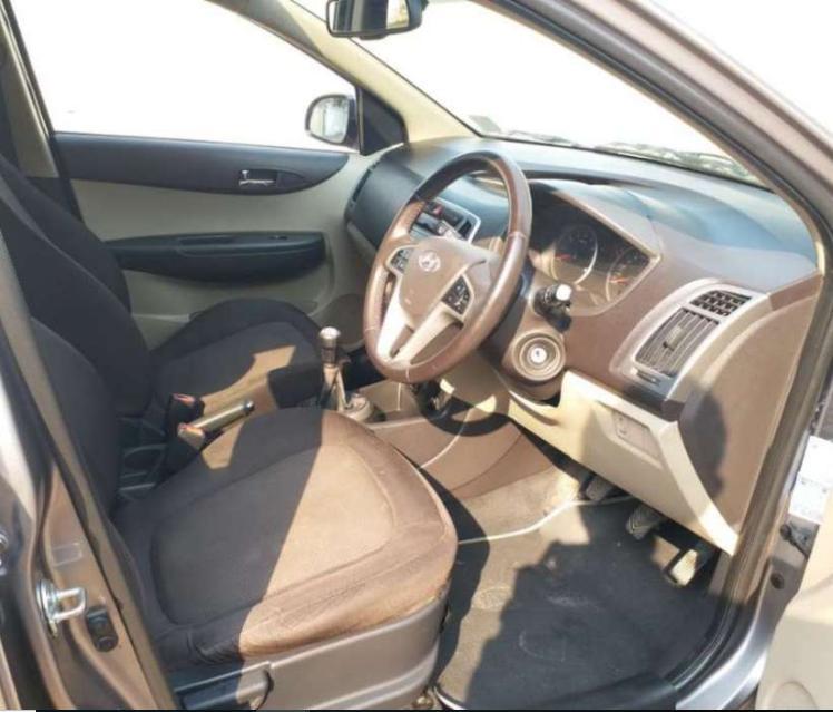 Hyundai i20 Sportz 1.2 2012