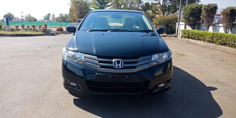 Honda City V AT PETROL 2010