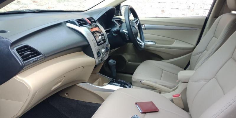 Honda City V AT PETROL 2010