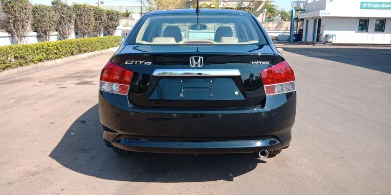 Honda City V AT PETROL 2010