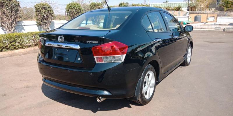 Honda City V AT PETROL 2010