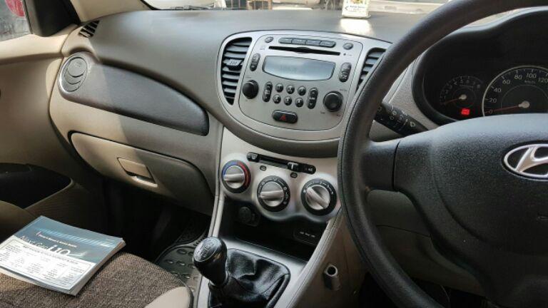 Hyundai i10 Sportz 1.2 2012