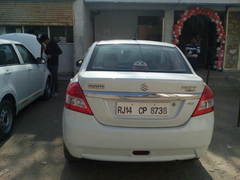 Maruti Suzuki Swift DZire VXi 2012