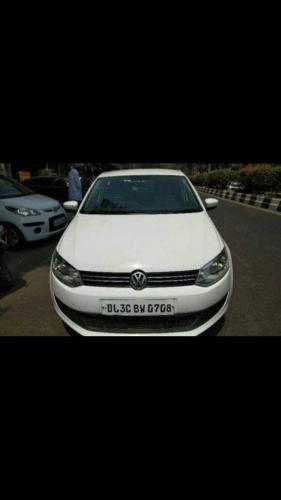 Volkswagen polo Trendline 1.2L (D) 2012