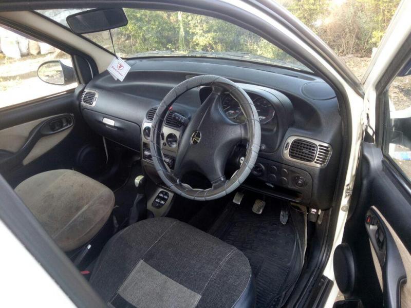 Tata Indigo eCS LX CR4 2009