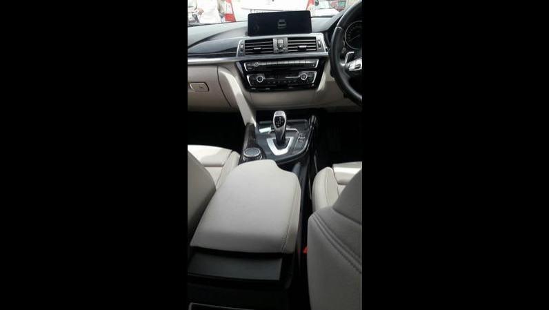 BMW 3 Series 320d Sport line 2015