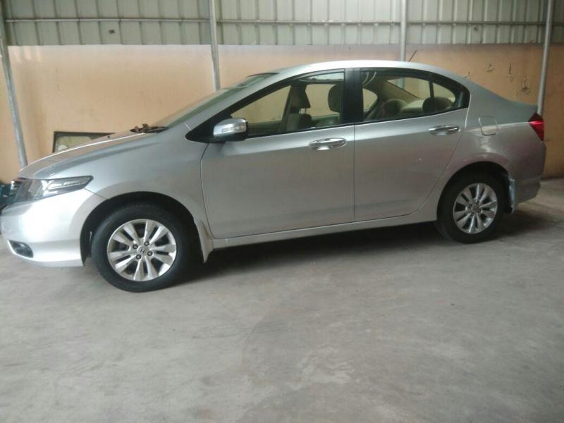 Honda City 1.5 V MT 2013