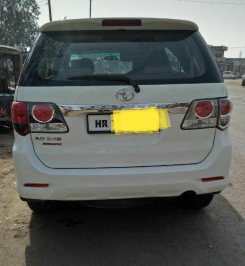 Toyota Fortuner 3.0 4x2 MT 2015