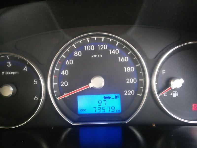 Hyundai Santa Fe 2 WD MT 2013