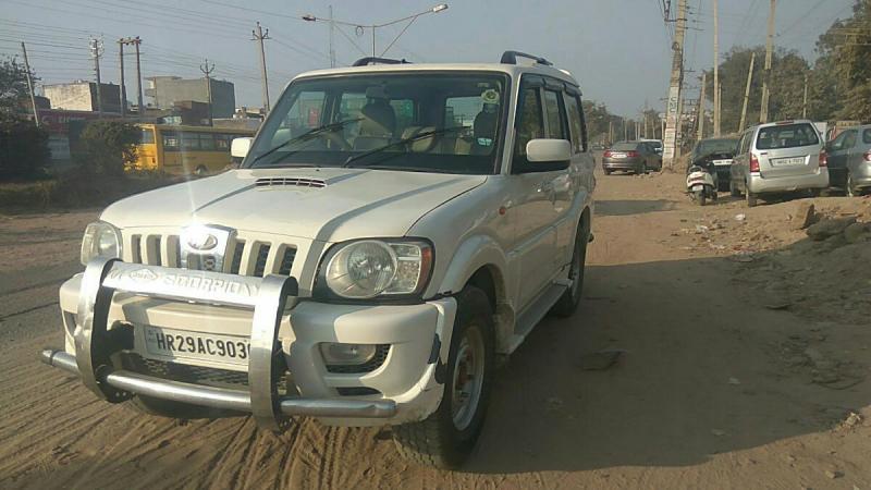 Mahindra Scorpio SLE 7S BSIV 2012