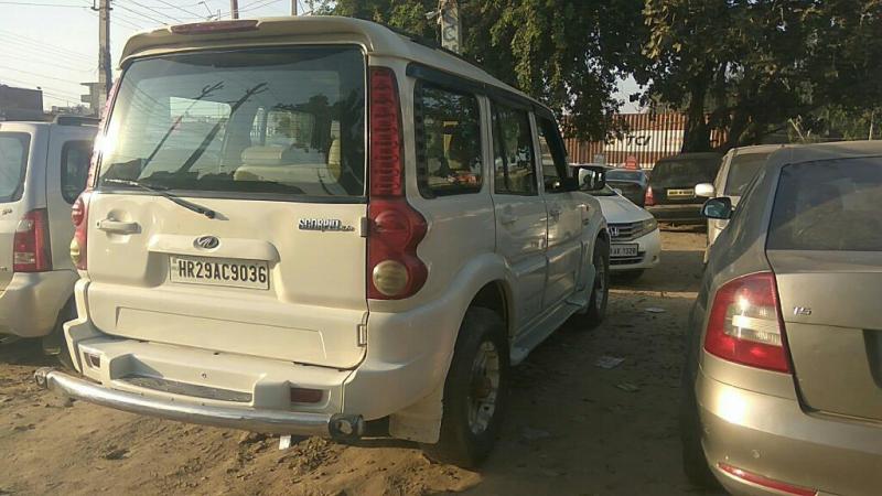 Mahindra Scorpio SLE 7S BSIV 2012