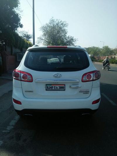 Hyundai Santa Fe 2 WD MT 2013