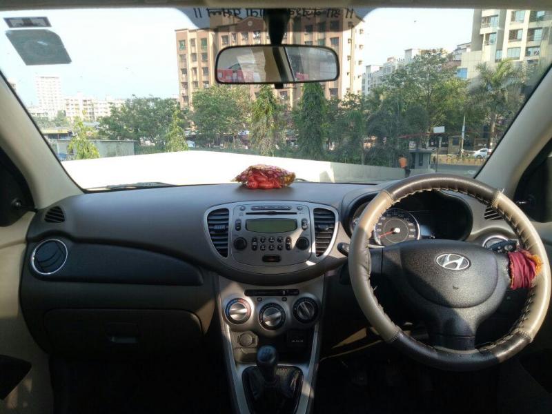 Hyundai i10 Sportz 1.2 2015