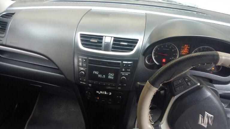 Maruti Suzuki Swift ZXi 2012