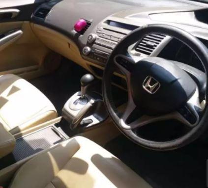 Honda Civic 1.8 V AT 2013