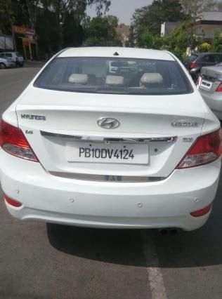 Hyundai Verna 1.6 SX 2012