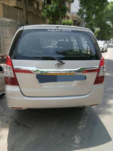 Toyota Innova 2.5 GX 7 STR BS IV 2015