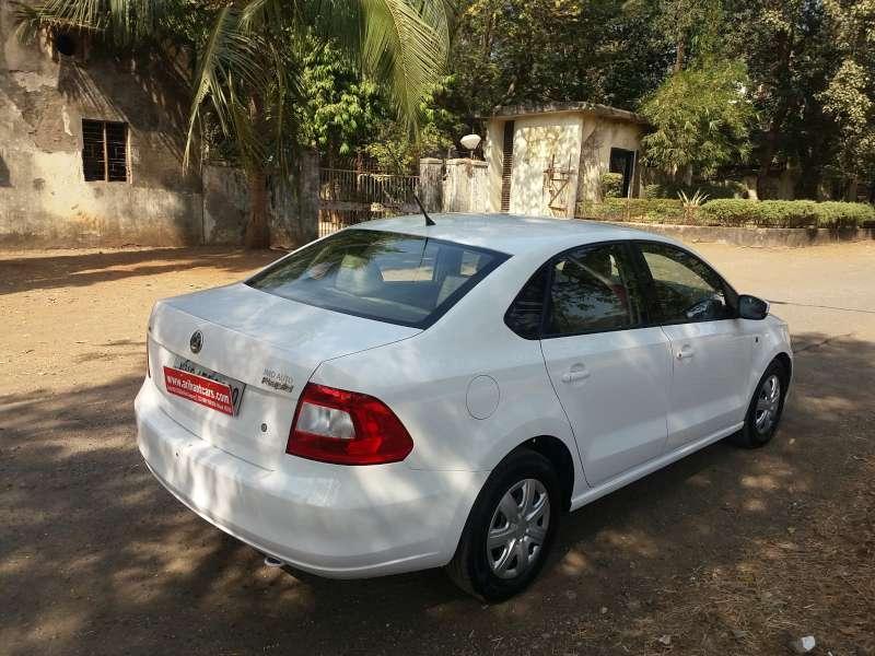 Skoda Rapid AMBITION 1.6 TDI CR MT 2012