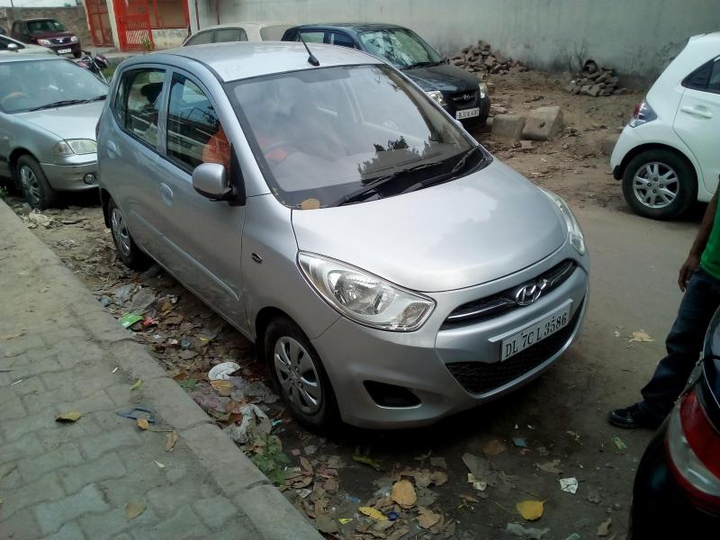 Hyundai i10 Sportz 1.2 2011