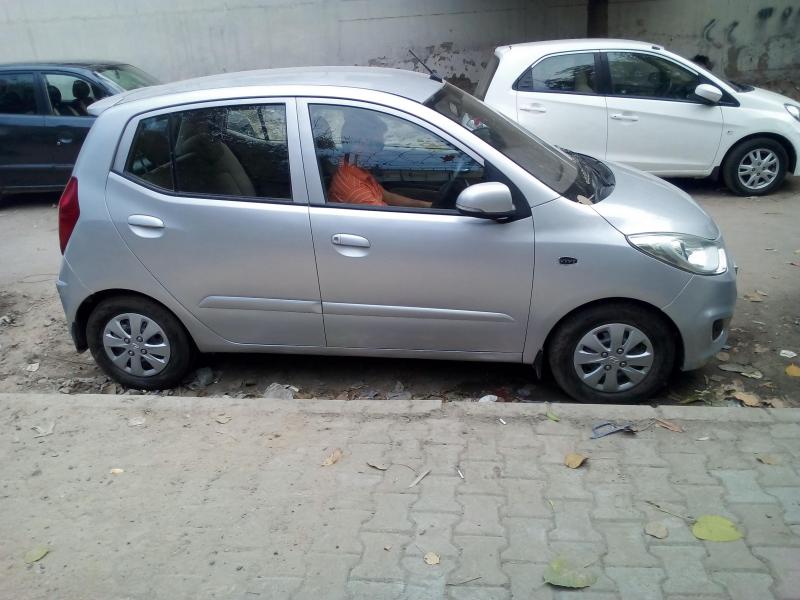 Hyundai i10 Sportz 1.2 2011