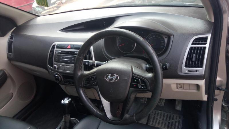 Hyundai i20 Sportz 1.4 CRDi 2012