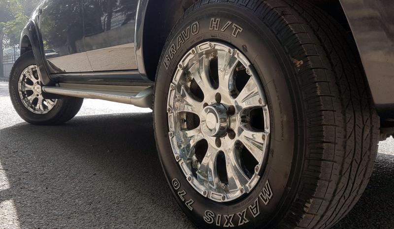 Ford Endeavour 3.0L Hurricane LIMITED EDITION 2012