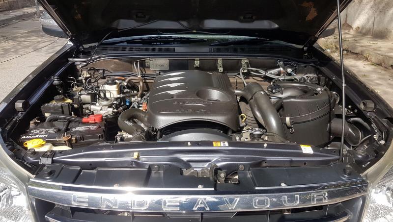 Ford Endeavour 3.0L Hurricane LIMITED EDITION 2012