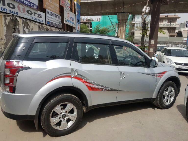 Mahindra XUV500 W8 2012