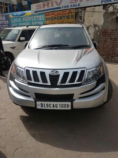 Mahindra XUV500 W8 2012