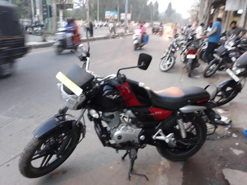 Bajaj V15 150cc 2016