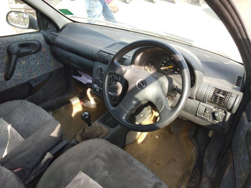 Opel Corsa 1.6 GLS 2001