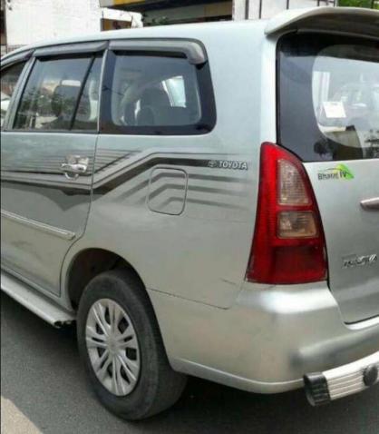 Toyota Innova 2.5 V 7 STR 2005