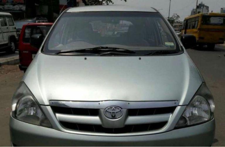 Toyota Innova 2.5 V 7 STR 2005