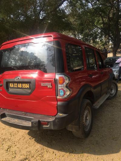 Mahindra Scorpio S4 2015