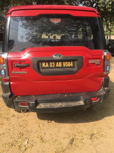 Mahindra Scorpio S4 2015