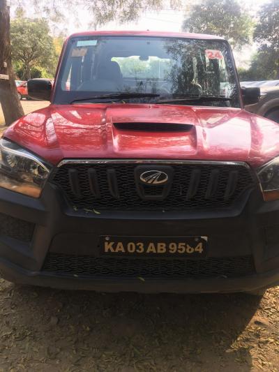 Mahindra Scorpio S4 2015