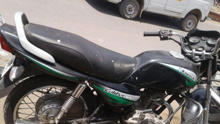 bajaj caliber 100cc price