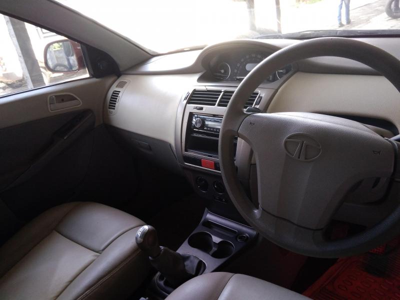 Tata Indica Vista Aura 1.2 Safire 2009