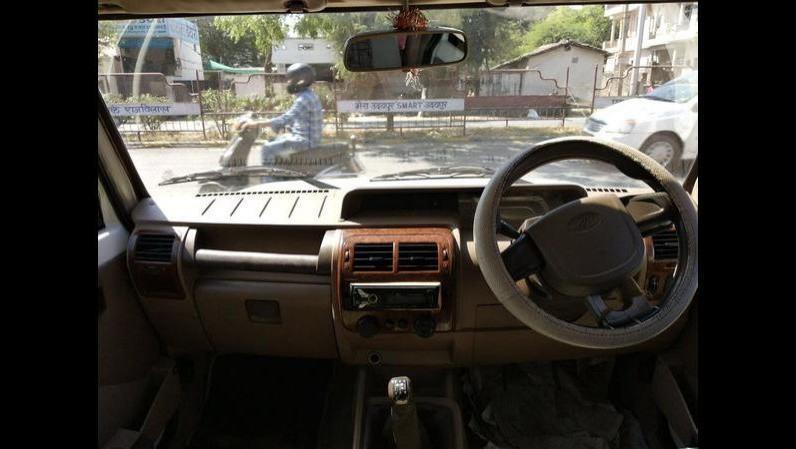 Mahindra Bolero SLX BS III 2009