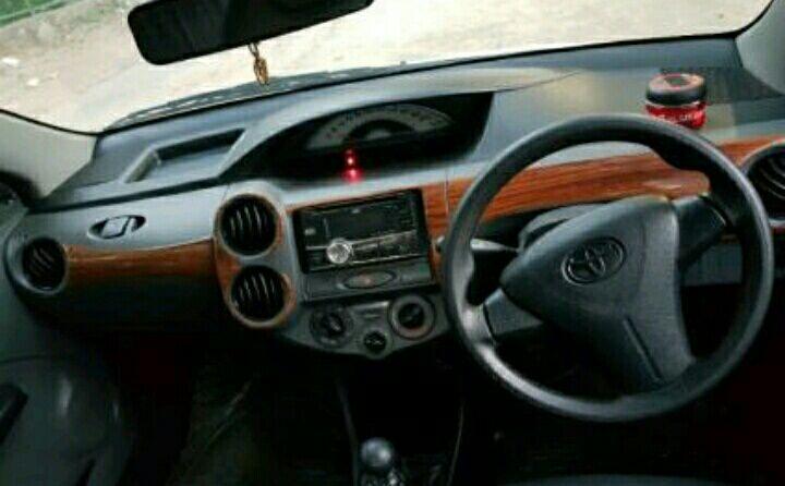 Toyota Etios Liva GD 2012